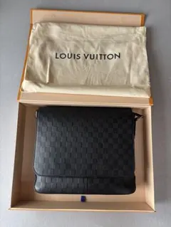 LOUIS VUITTON ダミエ アンフィニ メッセンジャーのサムネイル