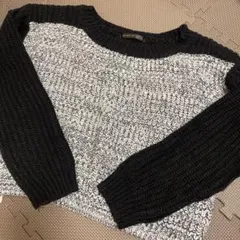 GORGE ブラック・ホワイト ショート丈 長袖ニットセーター