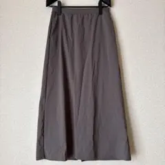 UNIQLO ウルトラストレッチ　エアリズム　ロングスカート