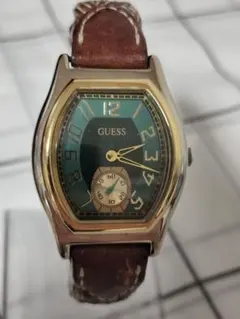 希少　1996年代　GUESS グリーン文字盤 腕時計　稼働品　メンズ　腕時計のサムネイル