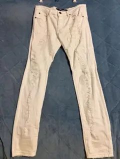 kmriiケムリ ストレッチホワイトデニムダメージサルエルパンツ レザー