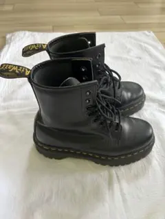Dr. Martens 8ホール ブーツ 刺繍 サンデザイン - メルカリ
