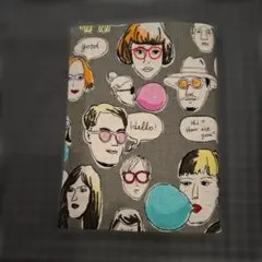 ブックカバー　文庫本サイズ　ハンドメイド