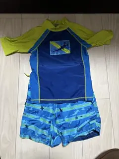 男児　水着