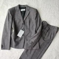 2026年最新】maxmara スーツの人気アイテム - メルカリ