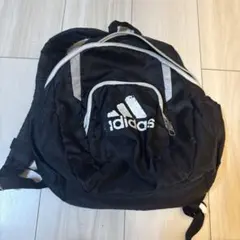 adidas リュックのサムネイル