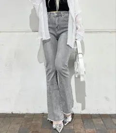 SpRay 【履き心地×脚長効果】軽やかすそフリンジストレッチデニムフレアパンツ