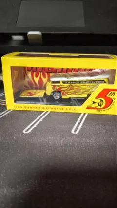 Revell Team Tabasco Racing 1/64 ミニカー - メルカリ