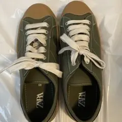 ZARA オリーブグリーン スニーカー