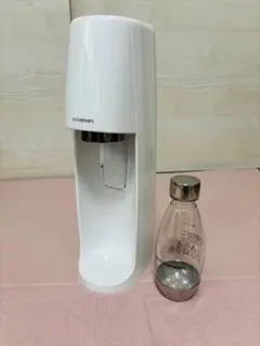 sodastream 炭酸水メーカー 本体　ボトルホワイト　送料無料のサムネイル