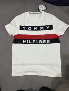 トミーヒルフィガー　tシャツ　新品未使用