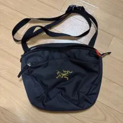 美品Arc'teryx マンティス2 ブラック ショルダーバッグ