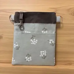 N506 ナースポーチ　花柄　くすみグリーン　☆ハンドメイド☆移動ポケット