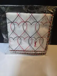 【未使用】イヴ・サンローラン　YSL ハート柄ハンカチ