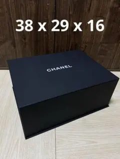 CHANEL ギフトボックス 黒 大きめ