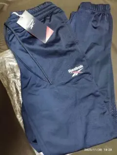 Reebok リ・ベクター ニット トラックパンツ M ネイビー