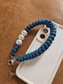 【556】細め　ブルー　パール　シンプル　ハンドストラップ