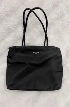 ノベルティー　PRADA ブラック ナイロン ショルダーバッグ 2026年最新】プラダノベルティ ショルダーバッグの人気アイテム - メルカリ