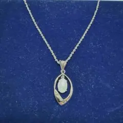 【美品】オパール シルバーネックレス