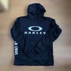 OAKLEY フード付きパーカー ブラックのサムネイル