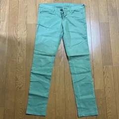 スキニーパンツ