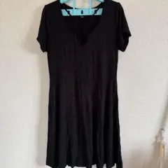 ひざ丈ワンピース FOREVER 21+ ブラック 半袖 XLサイズのサムネイル