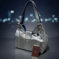 Item thumbnail for item abb5e744-a7d6-46fe-a68e-2c7e559349ac