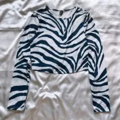 ゼブラ柄 クロップド長袖Tシャツ