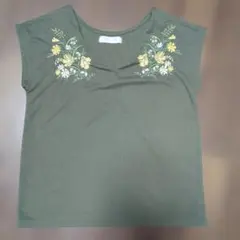 CECIL McBEE 花柄刺繍 半袖Tシャツ カーキ㋤のサムネイル