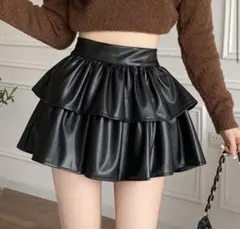 フリル付きブラックフレアミニスカート　レザースカート shein