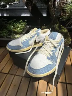 Item thumbnail for item 36bef928-3c32-41ee-ae2e-52f4d570152e