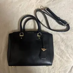 MICHAEL KORS ブラックショルダーバッグ