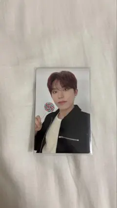 TREASURE ジョンウ 京セラ会場限定1万円 特典 トレカ