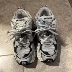 BALENCIAGA runnerのサムネイル
