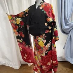 未仕立て 正絹 黒 丹後ちりめん 金 薔薇 振袖 身丈181 未仕立て 正絹 黒 丹後ちりめん 金 薔薇 振袖 身丈181 - メルカリ