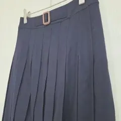 【未使用】SiMOLA　プリーツスカート　フレア　膝丈　ベルト風　38　秋冬　紺