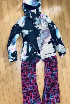 Volcomスノーウエア　ジャケットのみ