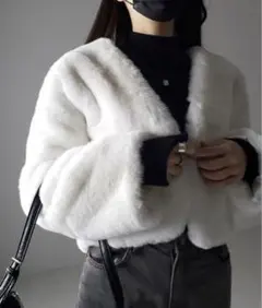 me+em select ノーカラーショートフェイクファージャケット