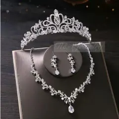 ハートティアラ王冠＆ネックレス/ピアス/イヤリング結婚式ウェディングブライダルe