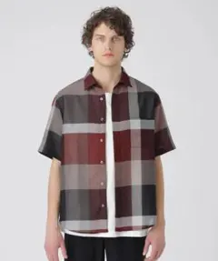 ブラックレーベルクレストブリッジ新品レッド カラミシャツ / 半袖 