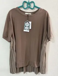新品・未使用　SHOO-la-RUE ブラウン プリーツTシャツ