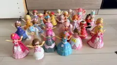 ハッピーセット　リカちゃん人形セット 28体