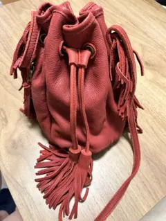 Tres Andemiu 本革 フリンジ 巾着 ショルダーバッグ レッドのサムネイル
