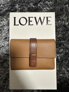 LOEWE ロエベ 三つ折り財布 ブラウンのサムネイル
