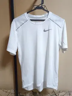 Nike Dri-FIT ホワイト ランニングTシャツ S