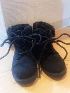 Comme ça fossette ブラック スエード ブーツ