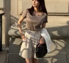 herlipto Essentia Basic Teeのサムネイル