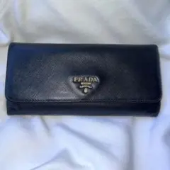 け*ん様 Prada 長財布のサムネイル