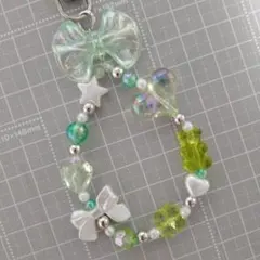 ビーズキーホルダー　ストラップ　グリーン