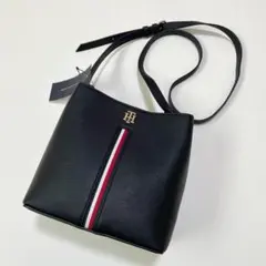 【トミーヒルフィガー】ショルダーバッグ 総柄 ロゴ レディース トリコロール 黒